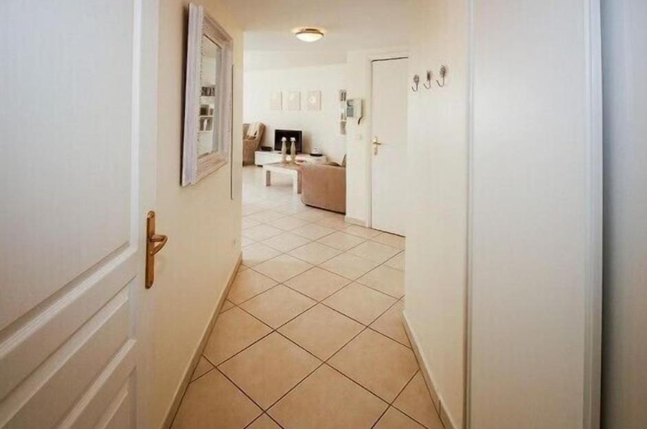 Appartement De 50m4 A 50m De La De Juan-les-pins *