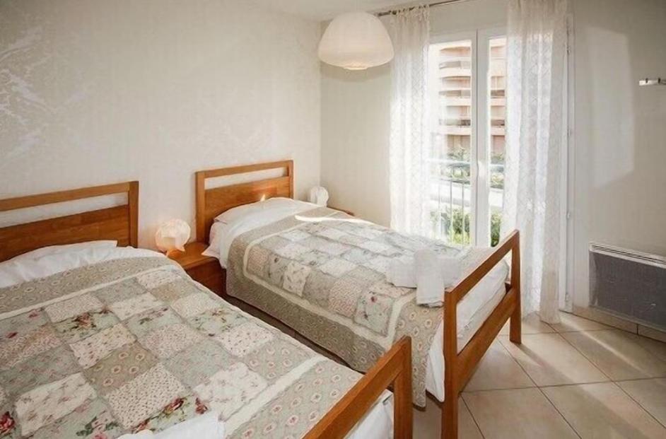 Appartement De 50m4 A 50m De La De Juan-les-pins *